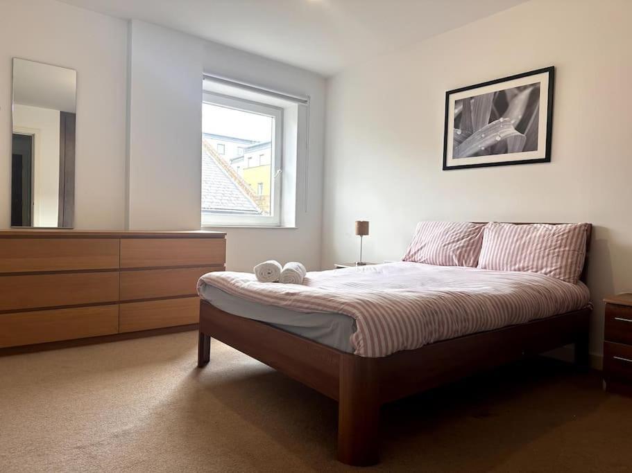 Apartamento The Island & Cutty Sark Londres Exterior foto